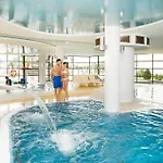 Ikar Plaza 4*