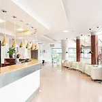 Ikar Plaza 리조트
