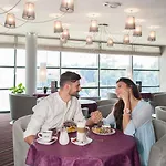 Ikar Plaza 리조트 4*